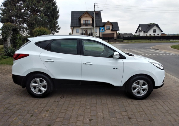 Hyundai ix35 cena 37400 przebieg: 143000, rok produkcji 2011 z Kamienna Góra małe 79